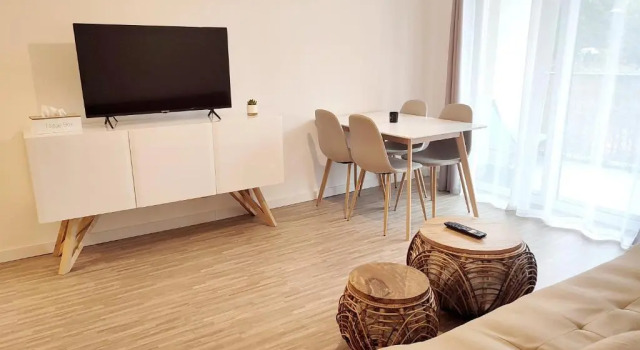 Апартаменты T2 En Centre Ville Avec Place de Parking Privative