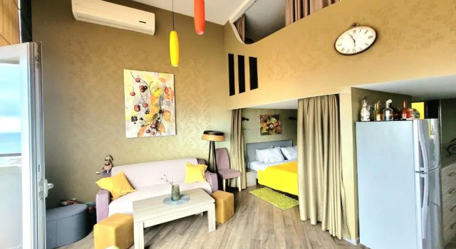 Апартаменты 2 levels penthouse with a SUNSET SEA VIEW! Balcony and window 8x4m!