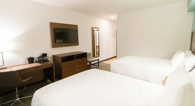 Четырёхместный номер Executive Comfort Inn Ciudad Juarez