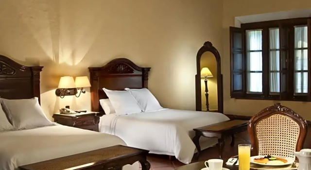 Четырёхместный полулюкс Fiesta Americana Hacienda San Antonio El Puente