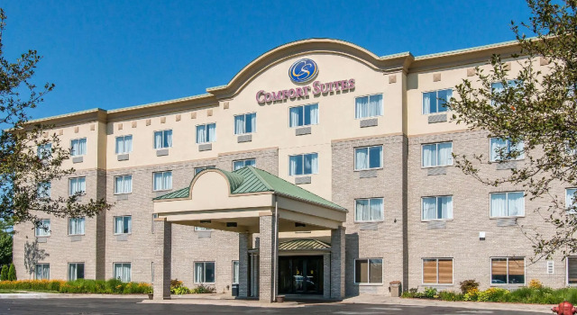 Кровать в общем номере Comfort Suites Wixom - Novi