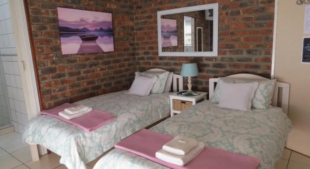 Номер Standard Coral Tree Guest Rooms