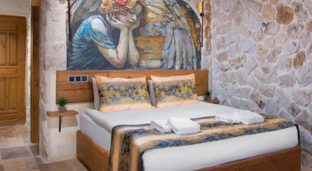 Cappadocia Fiesta Stone House, Забронировать Отель Отели Учхисар с парковкой, рядом с Крепость Учхисар, Парковка