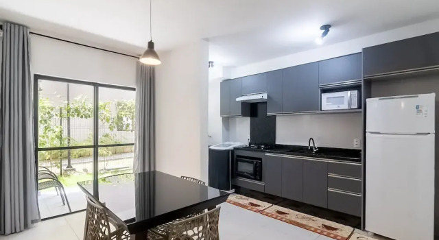 MCB - Apartments With Pool Near the Beach