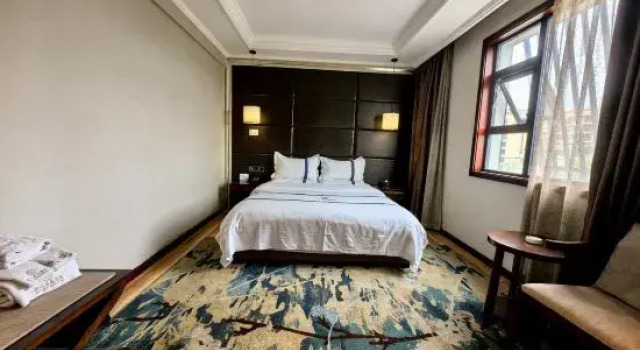 Люкс Business Zeyi Garden Hotel