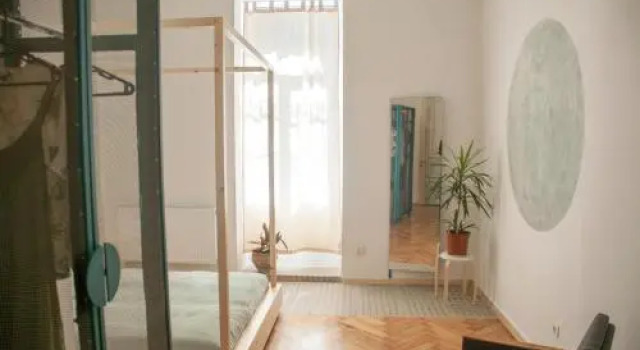 Pinn Hotel - Hostel, Забронировать Хостел Тбилиси Регион Тбилиси, рядом с Тбилисский театр оперы и балета