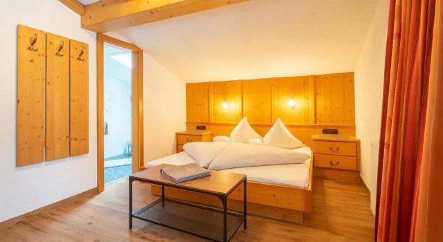 Двухместный номер Standard с балконом LEOPOLDINE Apart Zimmer