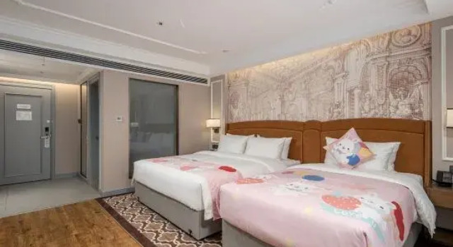 Люкс Standard Vienna International Hotel (Zhangjiajie National Forest Park Branch)