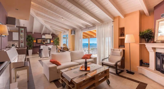 Panoramic view!Penthouse 120qm of sea & mountain