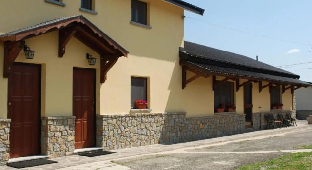 Agriturismo Fiorella, Varaa Hotelli Camigliatello Silano 