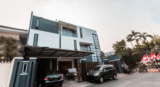 OYO 1580 D'rhea Syariah, Book Hotel Jakarta Jakarta Province
