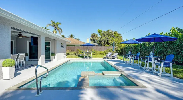 Коттедж Pool & Spa: Luxe Home in Naples!