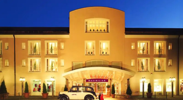Номер Standard MAXIMILIAN Grand Hotel