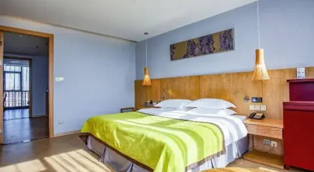 Люкс Deluxe Yunhe Jingdian Hotel (Yangzhou Slender West Lake Dongguan Street Branch)