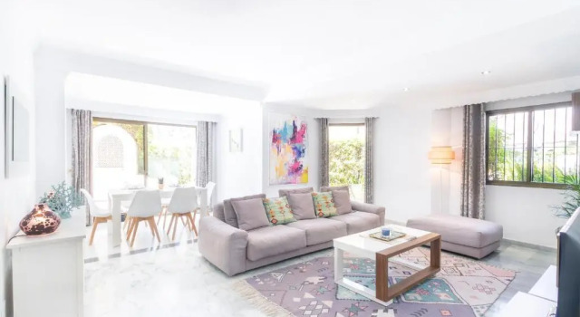 Апартаменты Golden Beach Marbella Suite