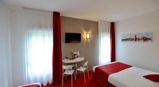 Трёхместный номер Comfort The Originals City, Hôtel Loval, Brest