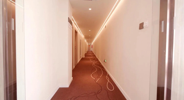 Hanting Hotel Beijing Huilongguan Metro Station, Rezerwuj Hotel Shangdi Pekin, w pobliżu Longze Station