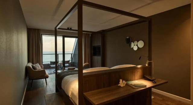 Полулюкс Hotel de Blanke Top