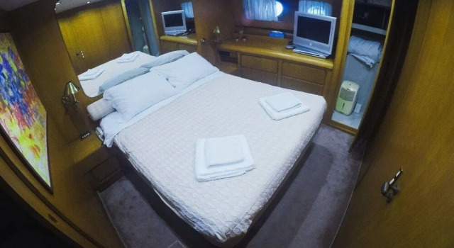 Yacht Diva, Rezervați Hotel Veneția Veneto
