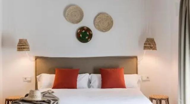 Двухместный номер Standard Curolla Petit Hotel