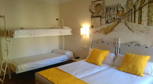 Семейный номер Standard Palacio Valderrabanos