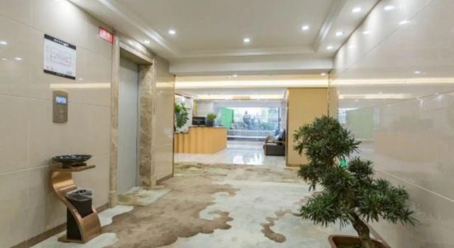 Chengdu Ruijin Garden Holiday Hotel (Chengdu Zoo Branch), Boek Hotel Hotels in Chengdu met parkeren, Parkeren