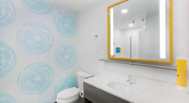 Шестиместный номер Standard Tru by Hilton Wilmington Wrightsville Beach