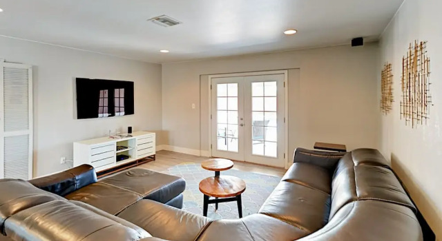 7258 E Wilshire Dr Home