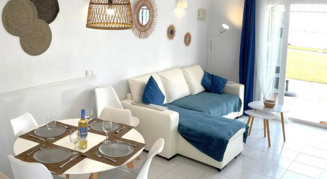 Beach House with Direct Access To Calahonda Beach And Open Sea Views Cs183