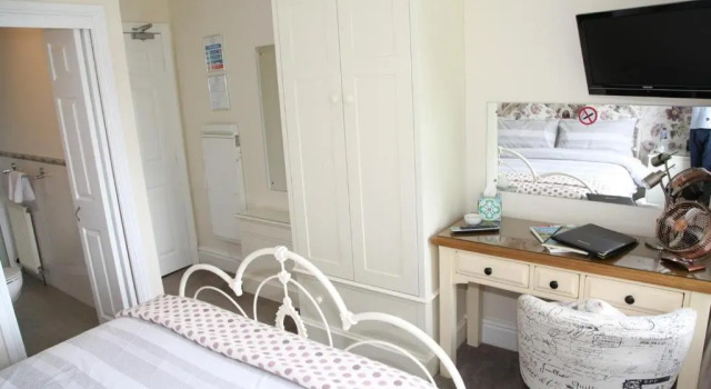 Номер Standard The Hinton Guest House