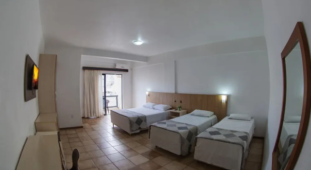 Трёхместный номер Standard Flipper Hotel