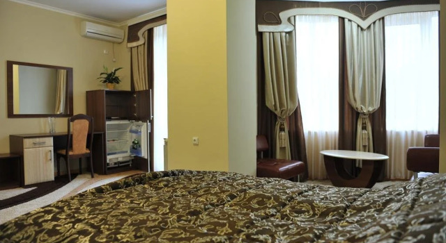 Andinna Hotel, Book Hotel Hotels in Chernivtsi with a Pool, Swimming Pool