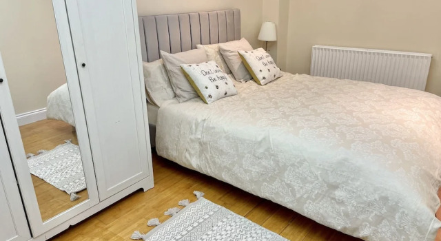 Waterloo Luxury Apartment