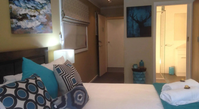 Eleven, Book Hotel Daylesford 