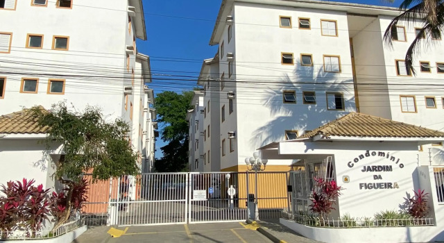 AP COM PISCINA, CHURRASQUEIRAS, AR CONDICIONADO, até 08 adultos, Забронировать Отель Отели Убатуба с парковкой, Парковка