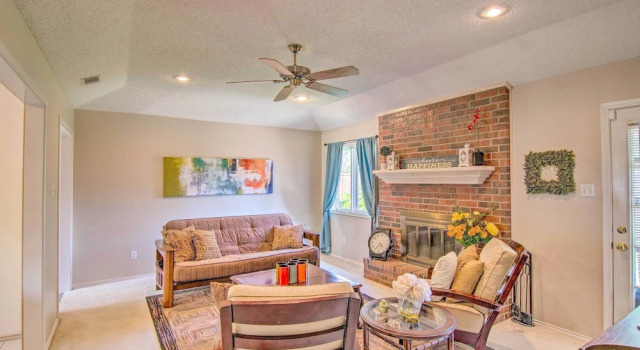 Lubbock Home w/ Deck & Yard - 8 Miles to Ttu!, Prenota Hotel Lubbock Texas