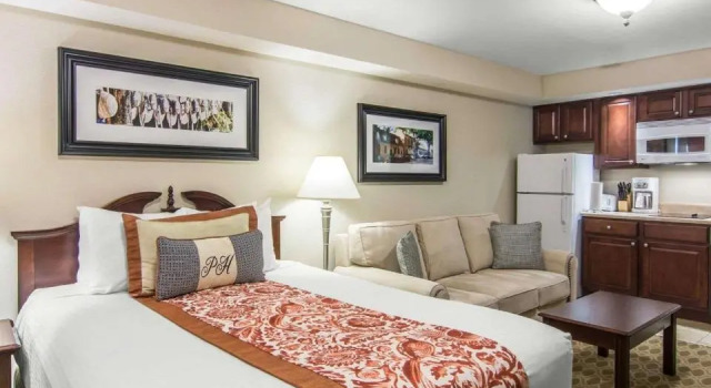 Люкс c 1 комнатой Bluegreen Vacations Patrick Henry Square, an Ascend Collection Resort