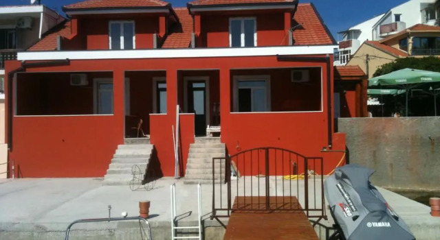 Студия Apartments Grifone Lux