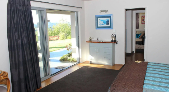 Stunning Views Bed and Breakfast