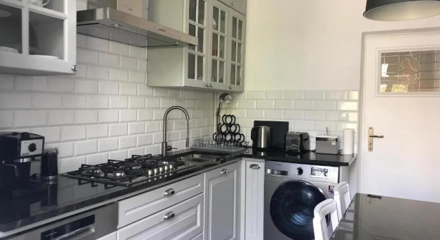 Апартаменты Deluxe Fahrenheit House Apartment