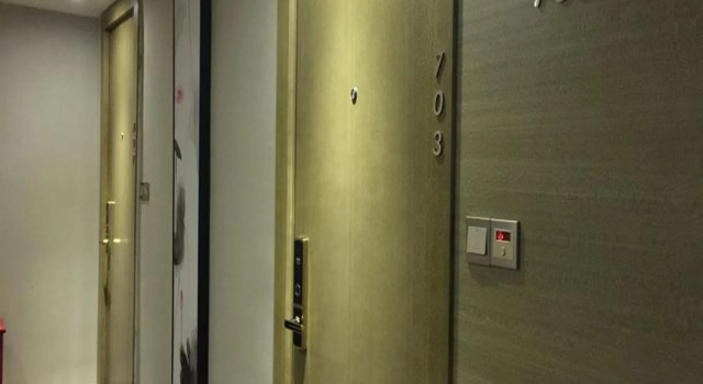 Shenzhen Wu Fu Business Boutique Hotel Xixiang Branch, Забронировать Бутик-отель Отели Xin'an 3 звезды, рядом с Спортивный центр уезда Сисян, 3*