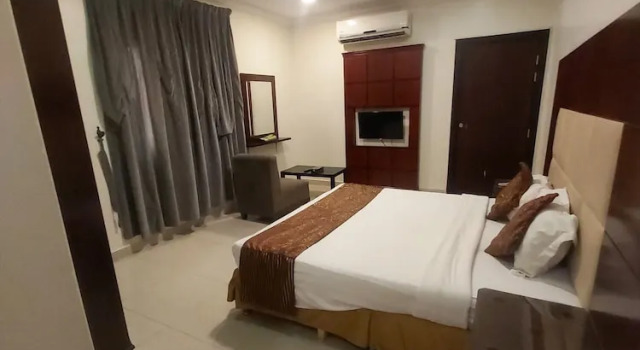 Студия Danar Hotel Apartments 3