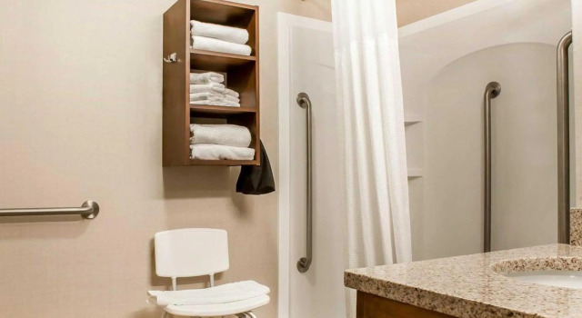 Номер Standard Comfort Inn & Suites Sturbridge-Brimfield