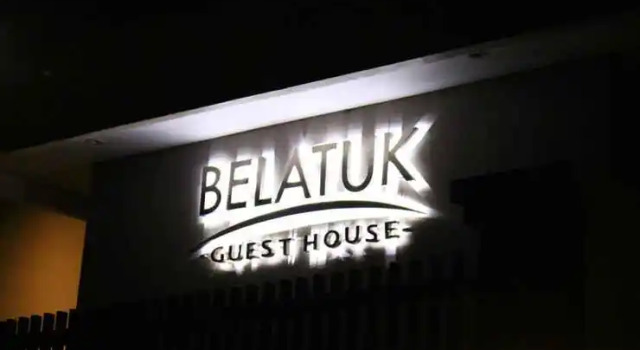 Belatuk Guesthouse, Rezervovat Hotel Hotely v Kalimantan s parkováním, Parkování