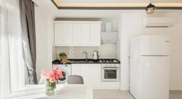Полулюкс с видом на сад Cedrus Suites