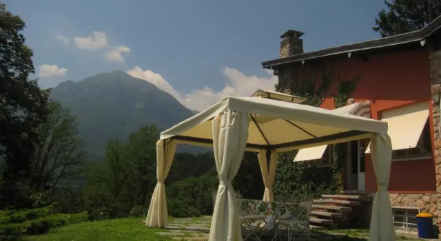 Villa Shanti, Book Villa Hoteller i Menaggio med pool, Swimmingpool