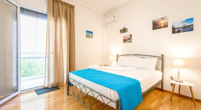 Апартаменты c 1 комнатой с балконом Happy Stay in Elegant & Bright Flat near Metro