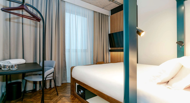 YOTEL Manchester Deansgate, Забронировать Отель Бизнес-отели Англии, 4* 5*