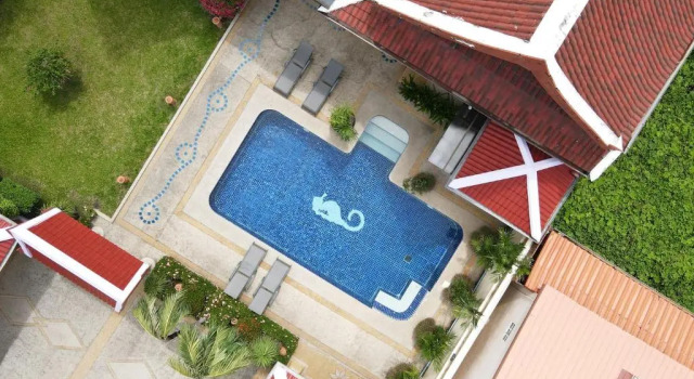 Вилла Beautiful 5BR Villa Felicity, Pool & Garden, near Naiharn