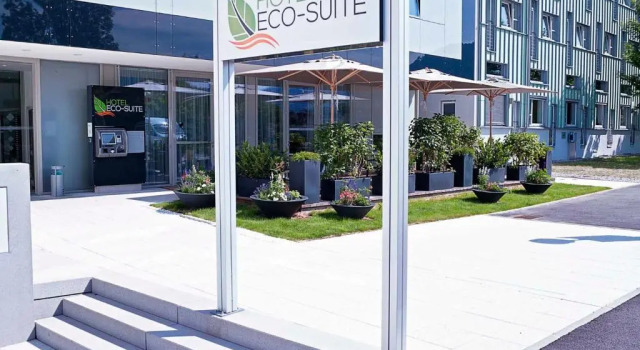 Номер Standard Eco Suite Hotel